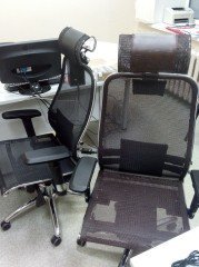 Компьютерные кресла с подголовниками